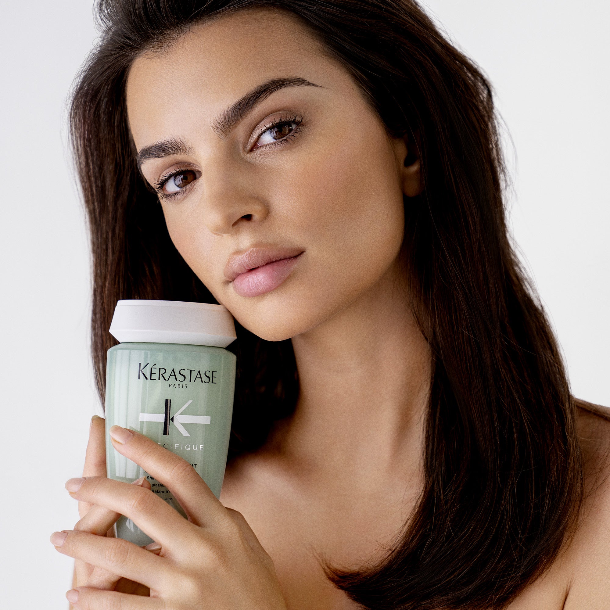 Sampon pentru scalp gras Kerastase Specifique Bain Divalent 250ml