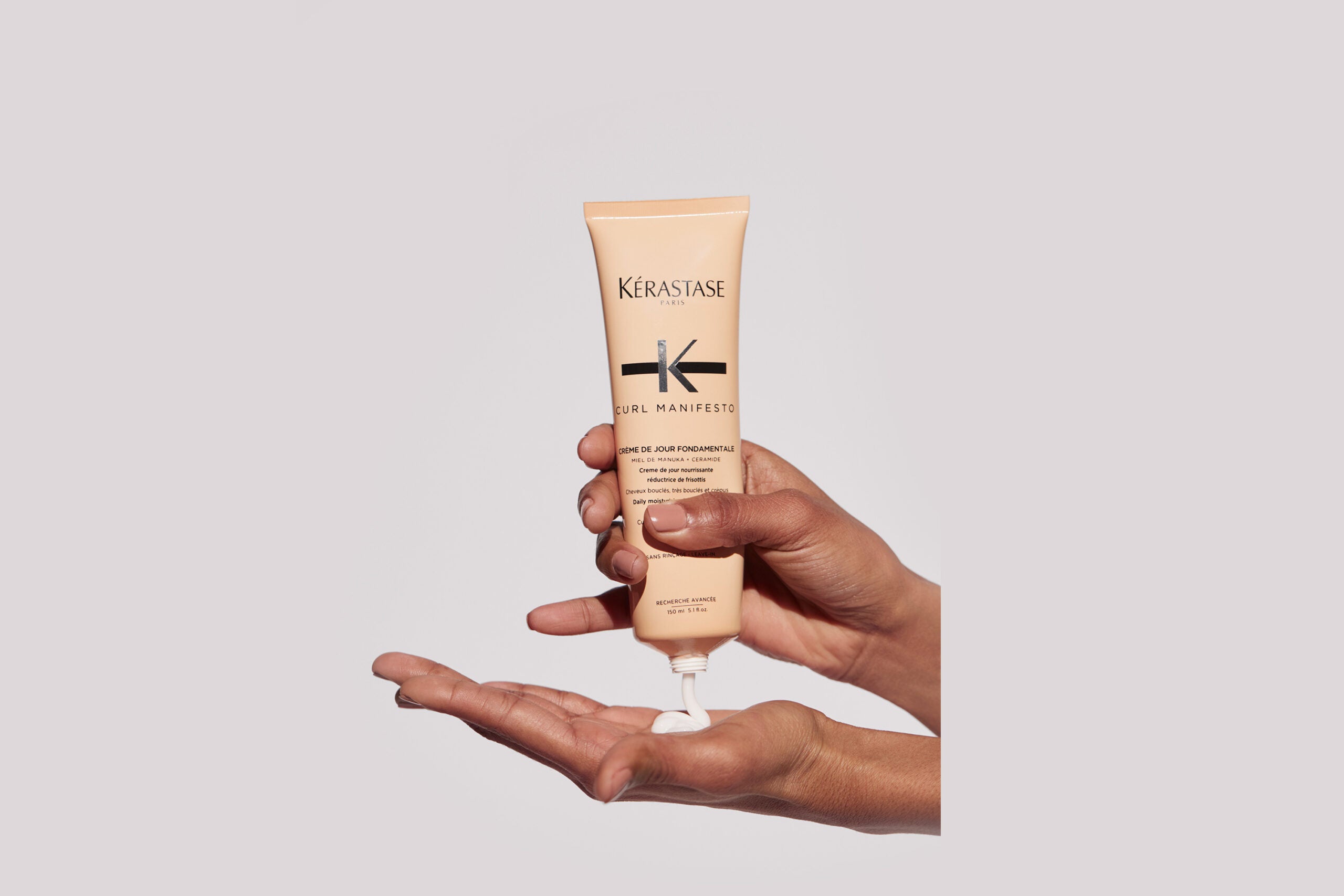 Leave-in Kérastase CURL MANIFESTO Crème De Jour Fondamentale Crema fara clatire pentru par ondulat si cret 150 ml