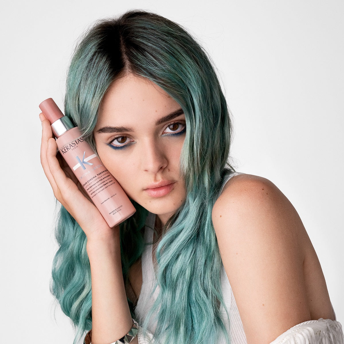Serum Kerastase Chroma Absolu termo-protector, anti-frizz pentru par vopsit 150ml