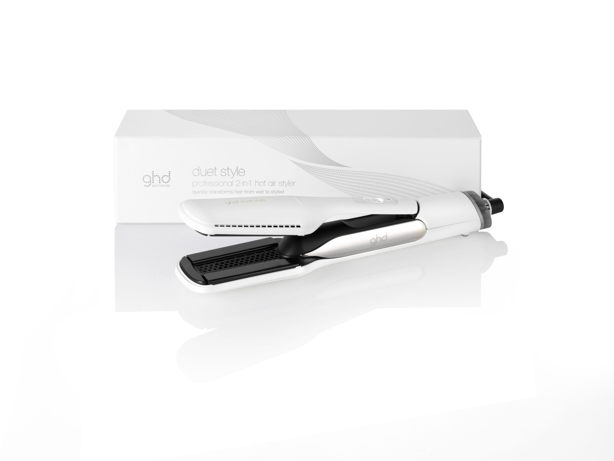 Placa de par profesionala cu aer cald 2-in-1 pentru uscare si coafare GHD Duet Style, Alb