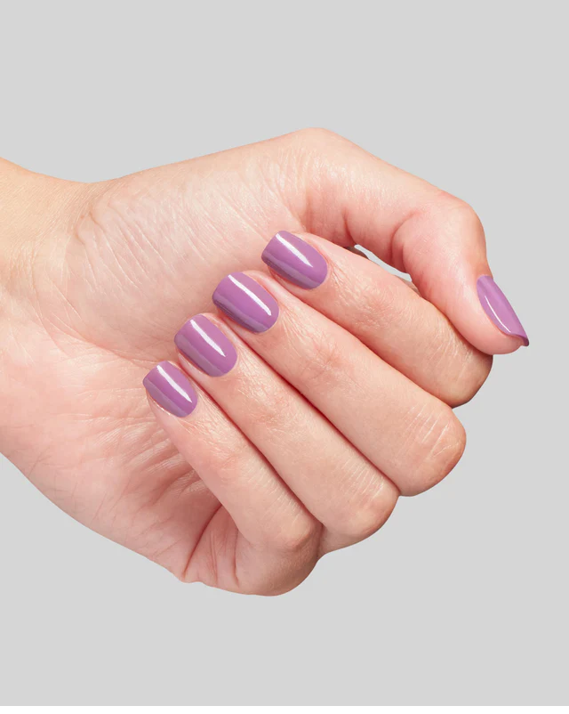Lac de unghii OPI Vogue en Violet 15ml