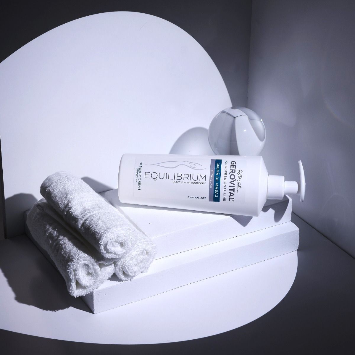 Cremă de Masaj Corporal SPArelax pentru Relaxarea și Îngrijirea Pielii cu Zantalene®, Gerovital H3 Equilibrium, 500 ml