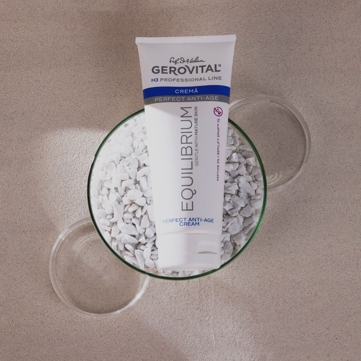 Cremă Perfect Anti-Age Antirid și Fermitate pentru Ten Matur și Uscat cu Peptide și Sepilift™, Gerovital H3 Equilibrium, 200 ml