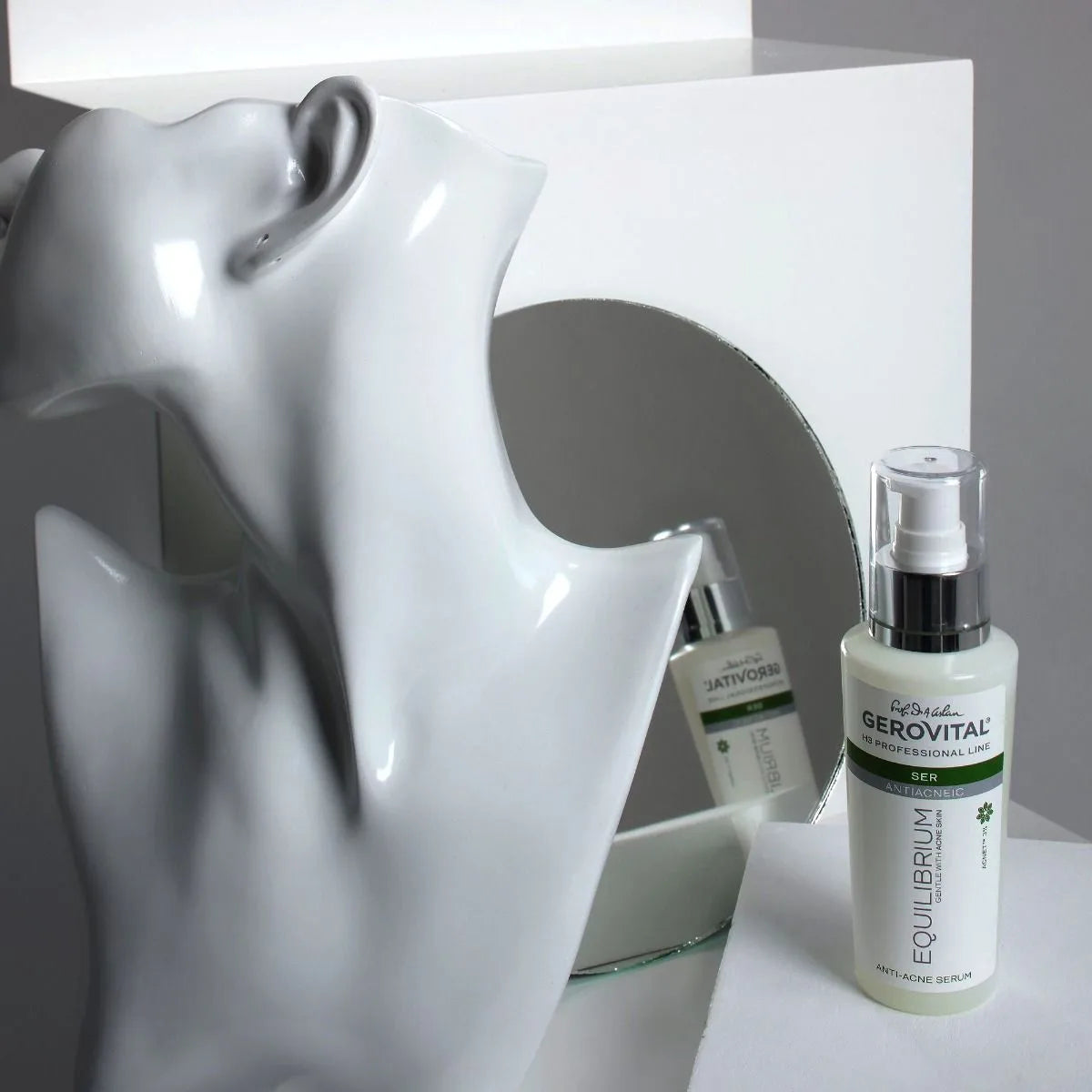 Ser Antiacneic cu Acid Salicilic Natural și AcNet™ 3%, Reglare Sebum & Efect Cicatrizant, Gerovital H3 Equilibrium, 100 ml